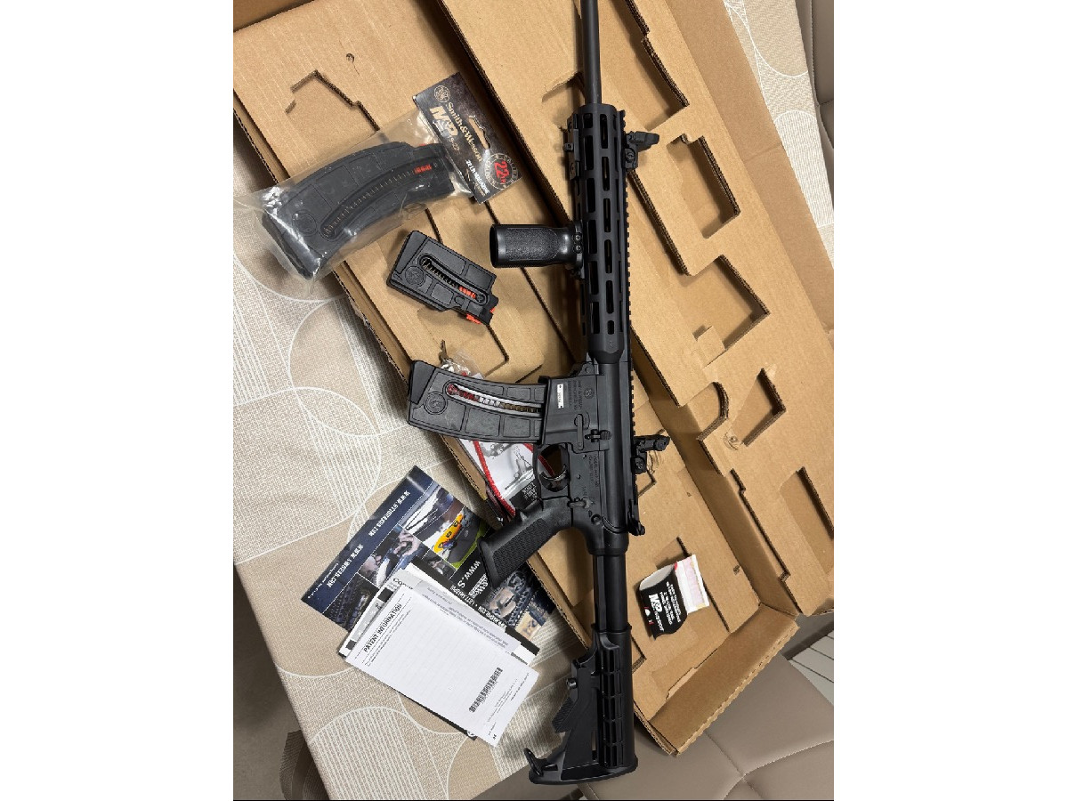 Carabina 22 . 3 cargadores de 25 y 10