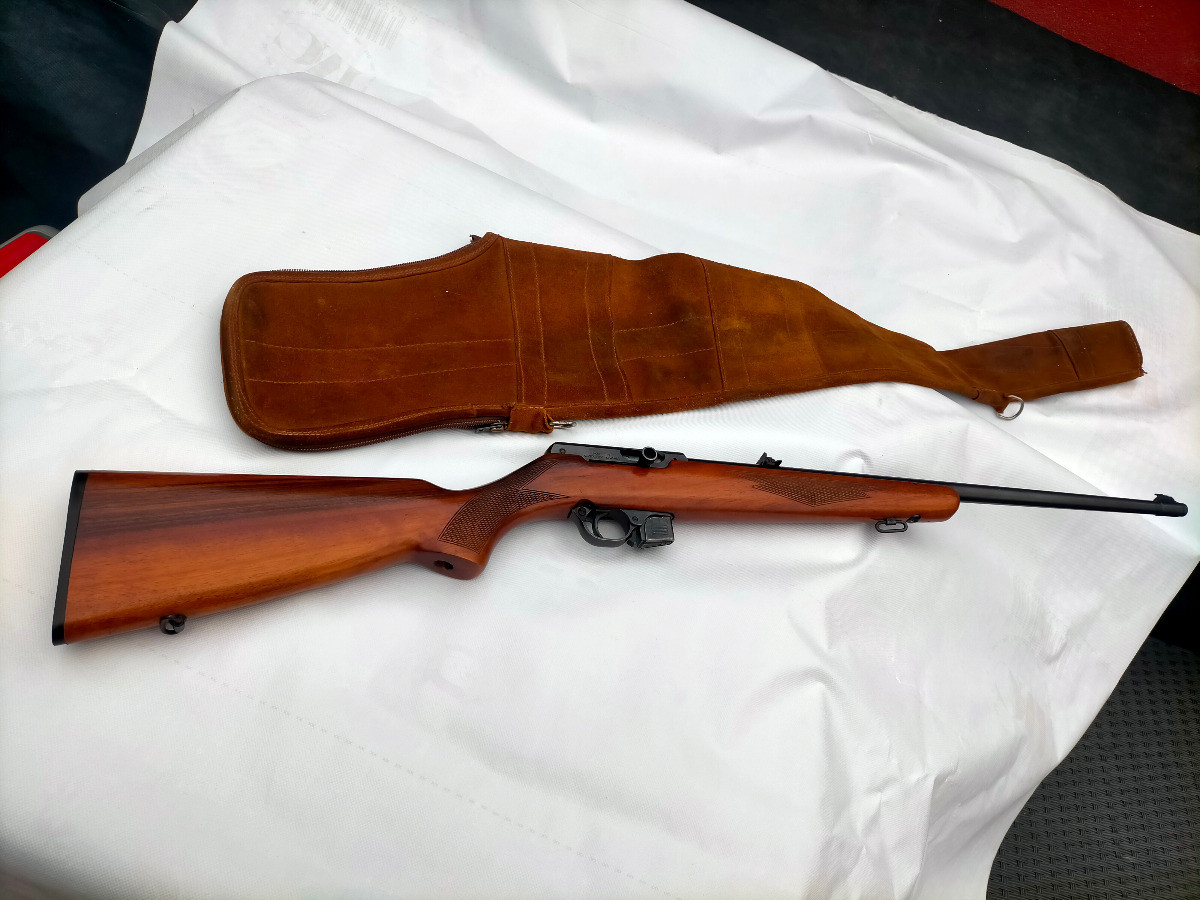 Carabina semiautomatica Brno 22LR