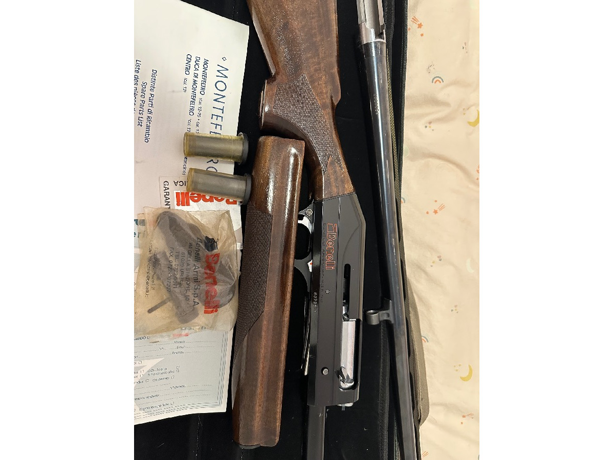 Escopeta benelli centro 12