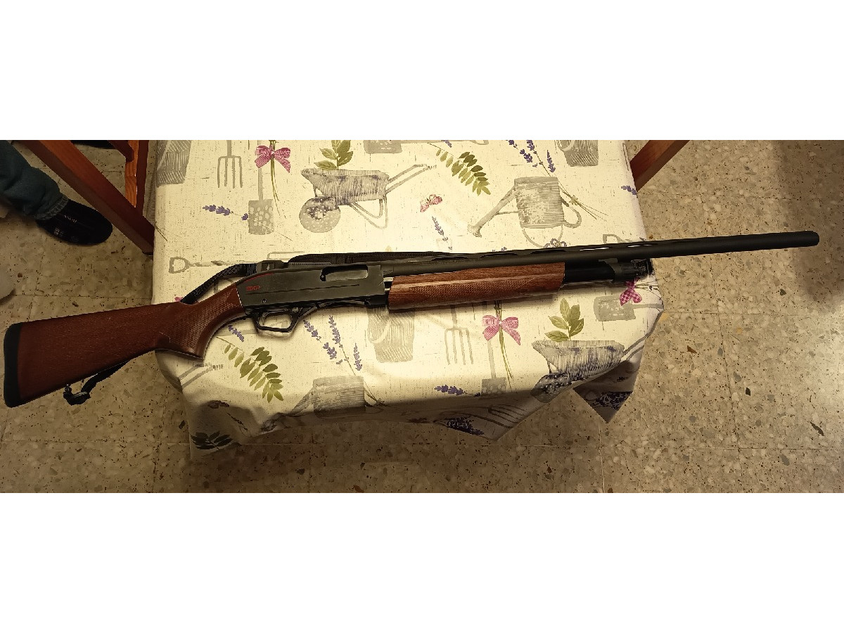 Escopeta de corredera Winchester SXP Field 12