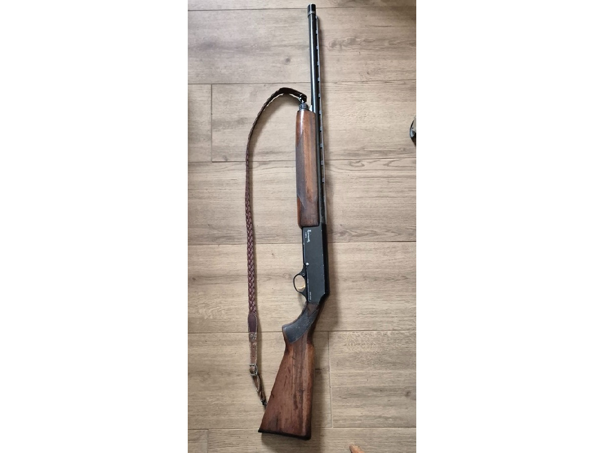 Escopeta de repetición BROWNING