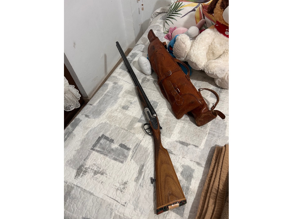 Escopeta paralela AYA.(Aguirre y aranzabal).