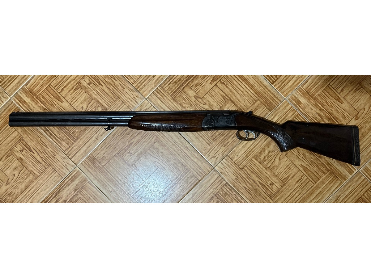 Escopeta superpuesta calibre 12 marca Azhur