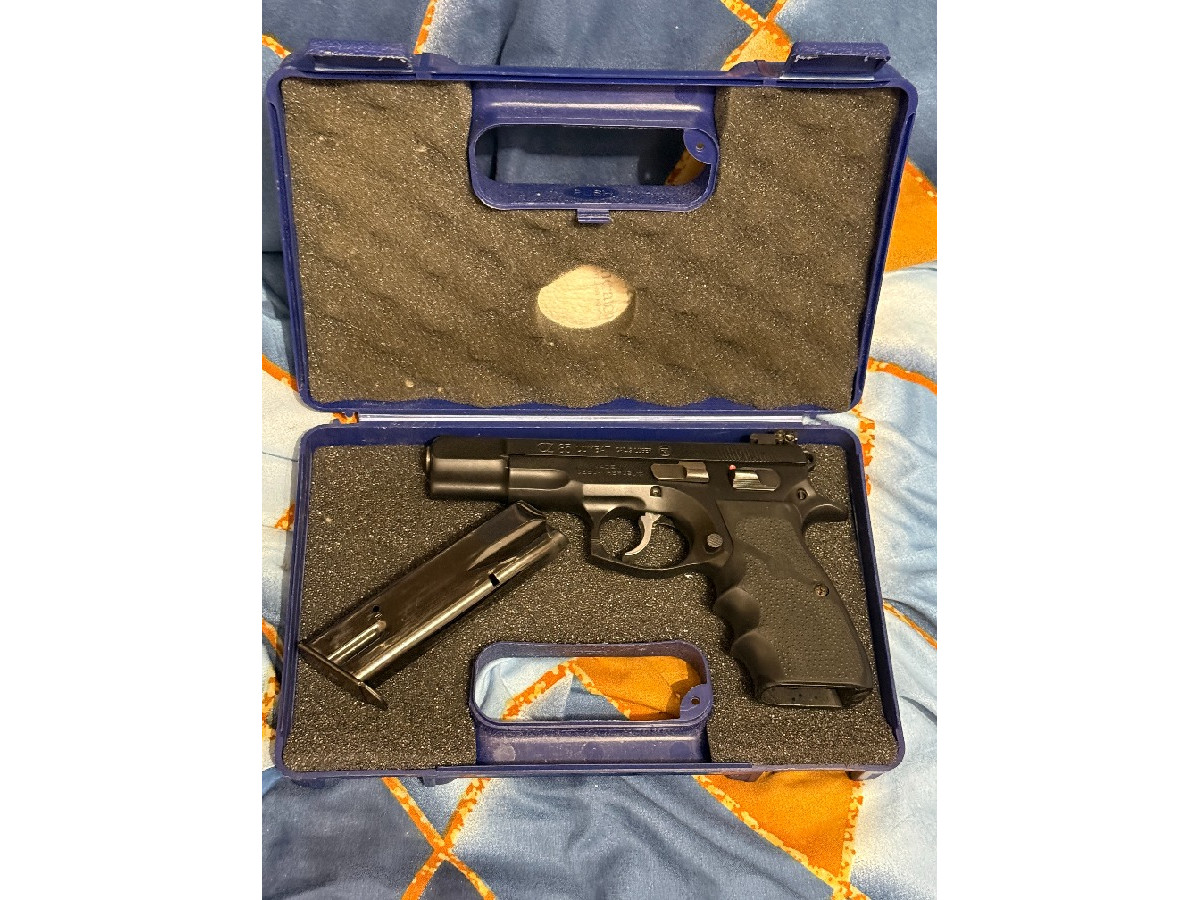 Pistola CZ 85 COMBAT