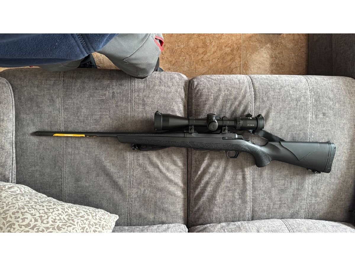 Rifle Browning A Bolt cal,30-06 Con visor arces Adler