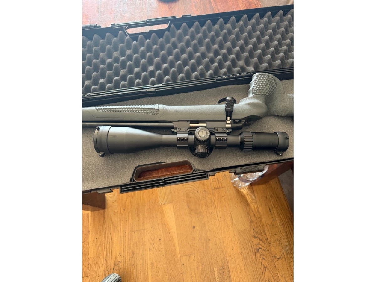 RIFLE TIKKA T3 17 HMR con Culata GRS
