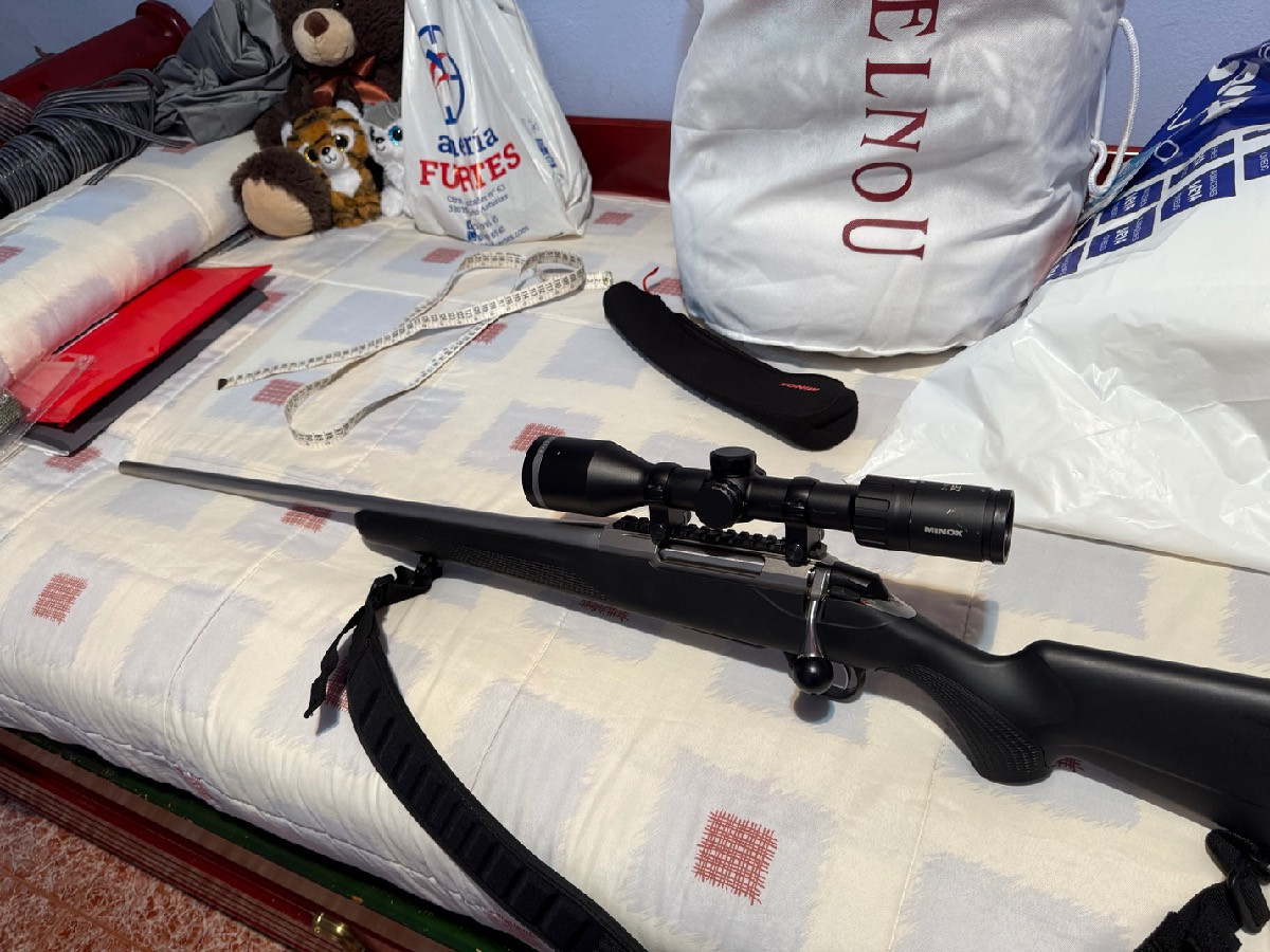 Tikka T3x zurdo y Visor Minox ze5.2i 2-10x50