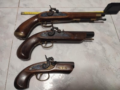 3 Pistolas avancarga