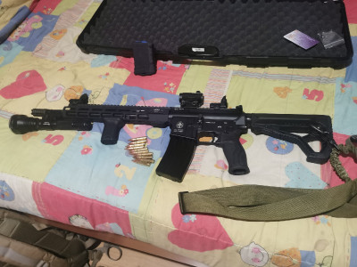 Ar15 semiautomático.