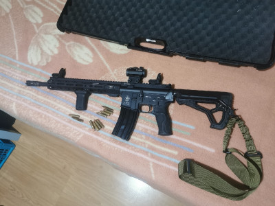 Ar15 semiautomático.