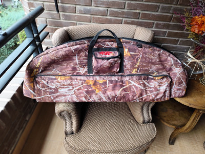 Arco de poleas PSE Phenom XT y accesorios