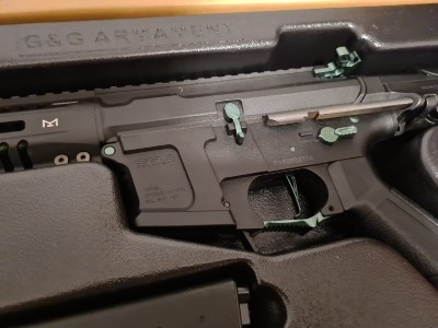 ARP 9 NEGRA y VERDE JADE G&G