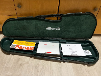 Benelli Argo R1 300wm + Avistar 1-6x 42 ret ilum