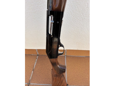Benelli centro semiautomatica