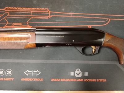 Benelli montefeltro con polichoques