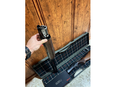 Benelli superpuesta  828 u Black