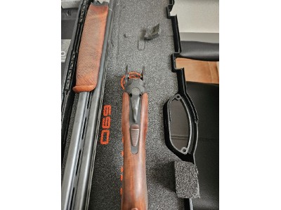 Beretta 690 black edition