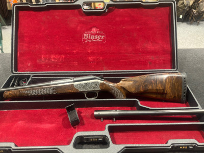 Blaser R93 Luxus 3006 + cañón 243