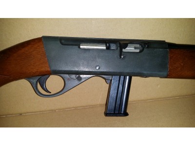 Anschutz semiautomática calibre 22