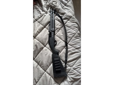 Escopeta Corredera Stinger Tactical Defender