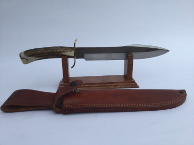 CUCHILLO DE REMATE MOD. CORTIJERO.