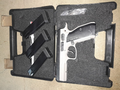 CZ SHADOW 2 URBAN GREY NUEVA