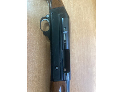 Escopeta BENELLI modelo SAUT