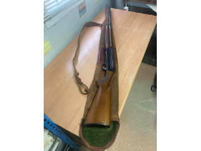 Escopeta BENELLI modelo SAUT