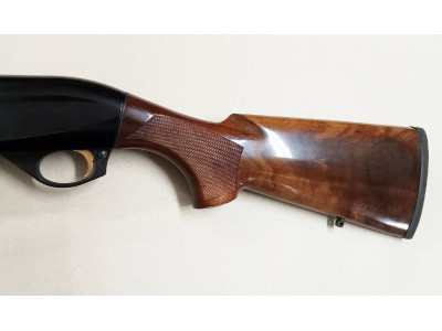 Escopeta Benelli Montefeltro