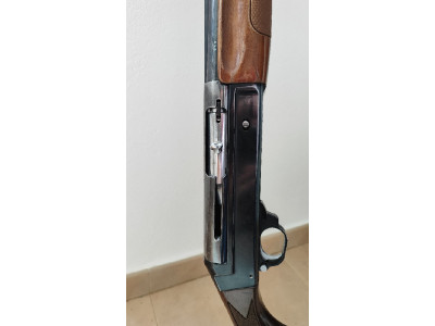 Escopeta Benelli SL-121
