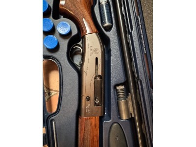 Escopeta Beretta AL 391 urika/ teknys cal. 20 ga stone coat