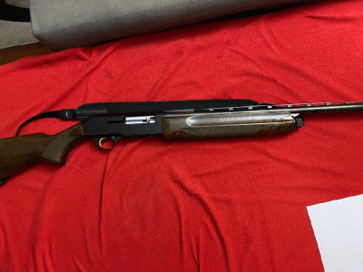 Escopeta Browning B-80 **