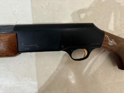 Escopeta Browning B 80