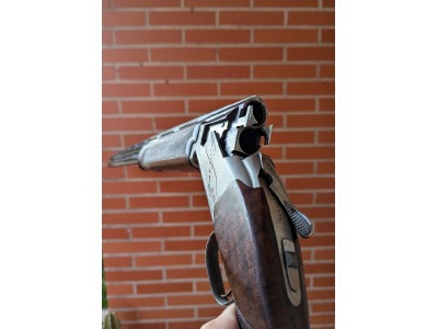 Escopeta Browning B725