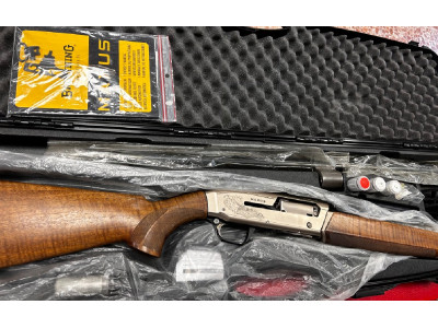 Escopeta Browning Maxus