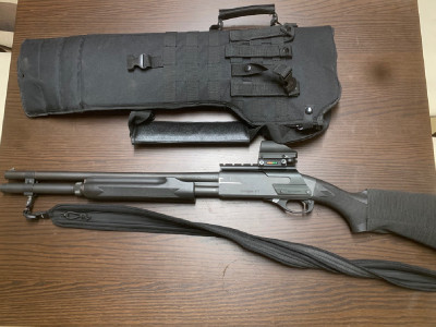 Escopeta corredera Remington