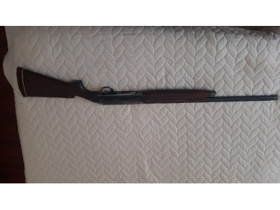 Escopeta de caza Benelli fabricada en Vitoria