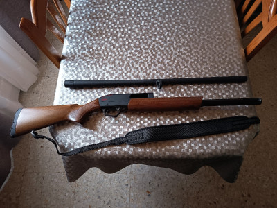 Escopeta de corredera calibre 12 Winchester SXP Field