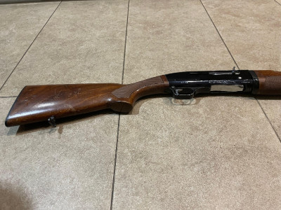 Escopeta Franchi repetidora cal 12
