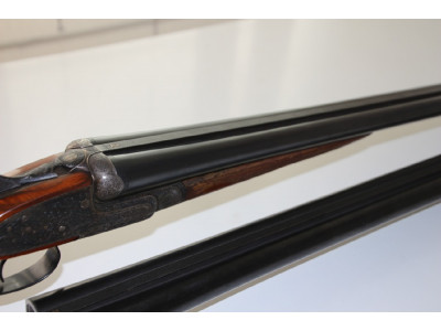 Escopeta paralela marca Ignacio UGARTECHEA calibre 12