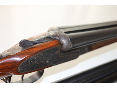 Escopeta paralela marca Ignacio UGARTECHEA calibre 12