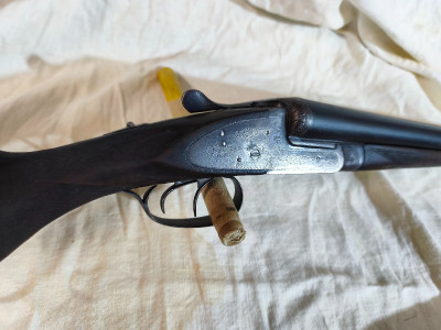 Escopeta plana trust cañones de 66 cm