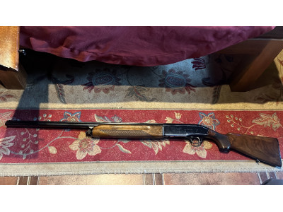 Escopeta repetidora beretta 300