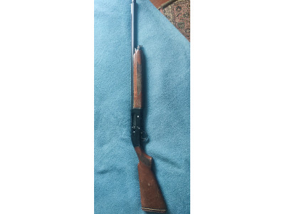 Escopeta repetidora Breda.