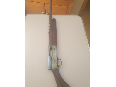 Escopeta Repetidora Browning Auto 5