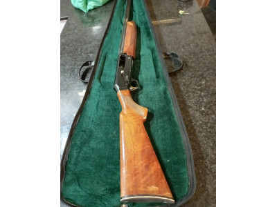 Escopeta Repetidora Browning Gold