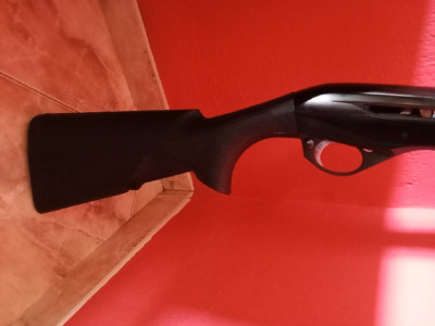 Escopeta semia. Benelli