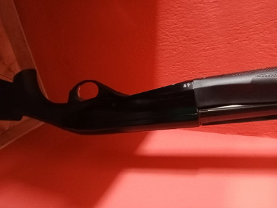 Escopeta semia. Benelli