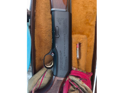 Escopeta Semiautomática Beretta Modelo 304 de Caza Prácticamente Nueva