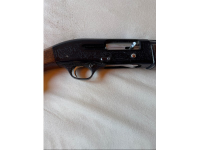 Escopeta semiautomática calibre 12